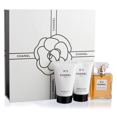 CHANEL Perfume Gifts & Value Sets .